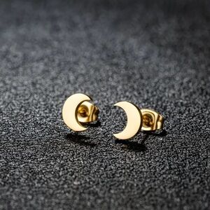 NEW Dainty Small Crescent Moon stud Earrings Gold color - Boutique